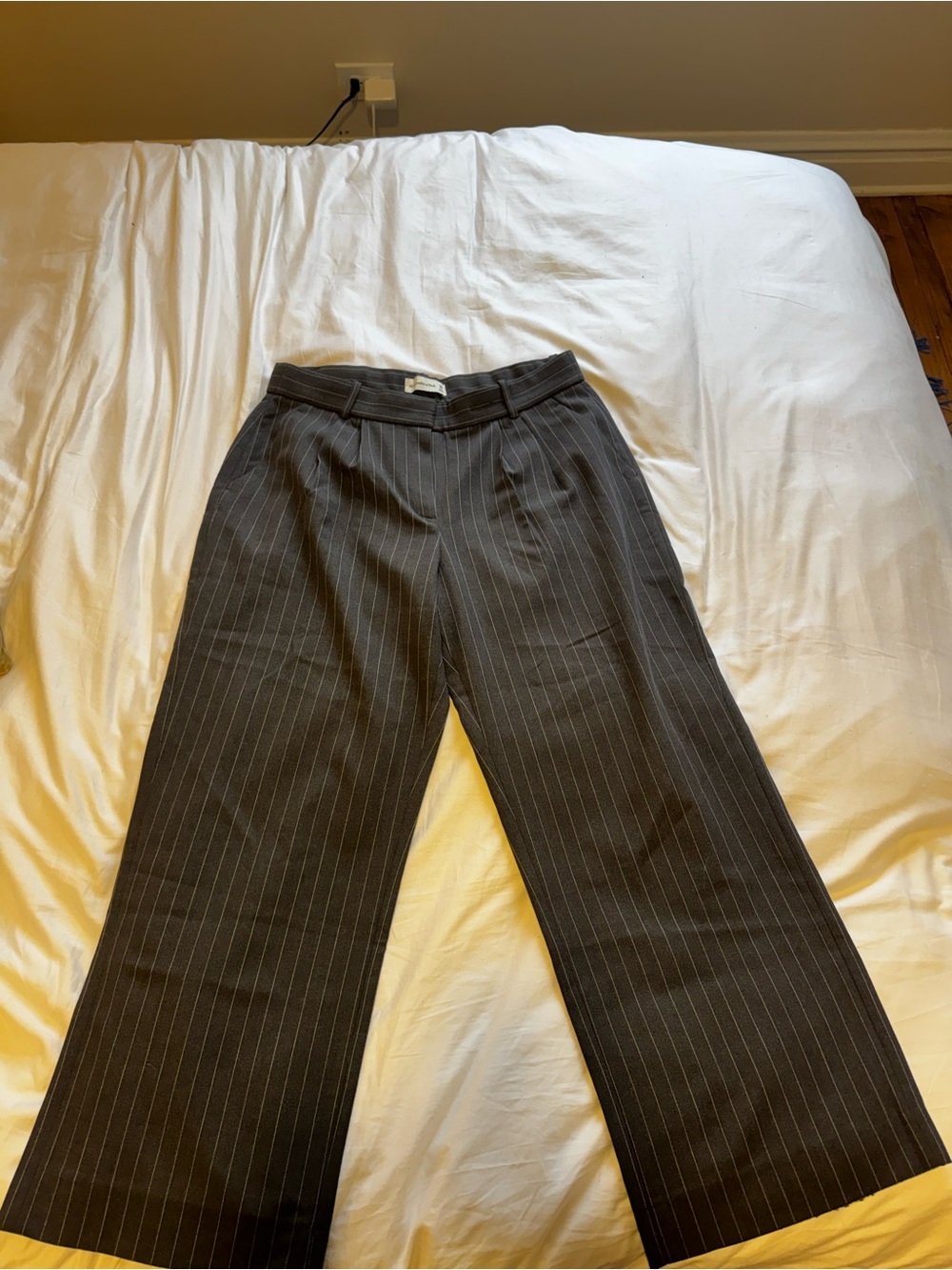 Abercrombie & Fitch Charcoal Pinstripe Wide-Leg Dress Pants